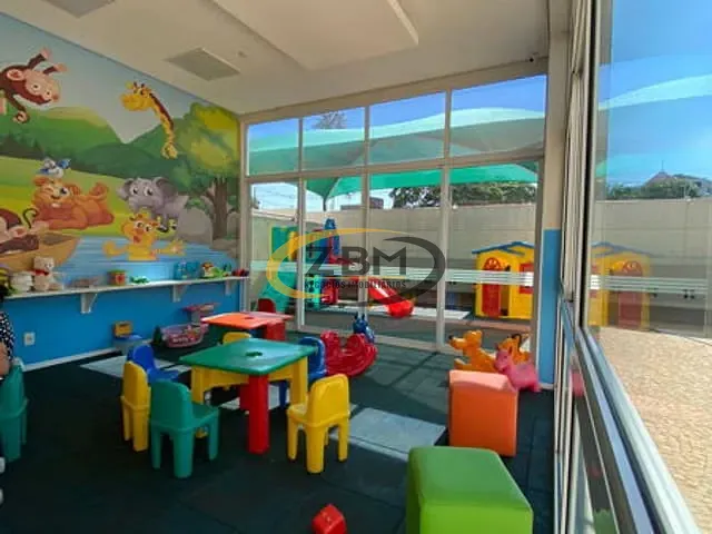 Apartamento com 117m² 3 quartos e 2 banheiros, à venda, no bairro Centro em Londrina