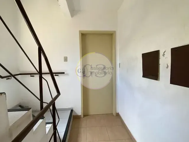 Apartamento 2 quartos e 1 banheiro, para alugar, no bairro Centro em Rio Grande