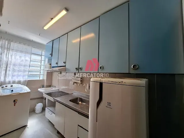 Apartamento 1 quarto e 1 banheiro, para alugar, no bairro Centro em Blumenau