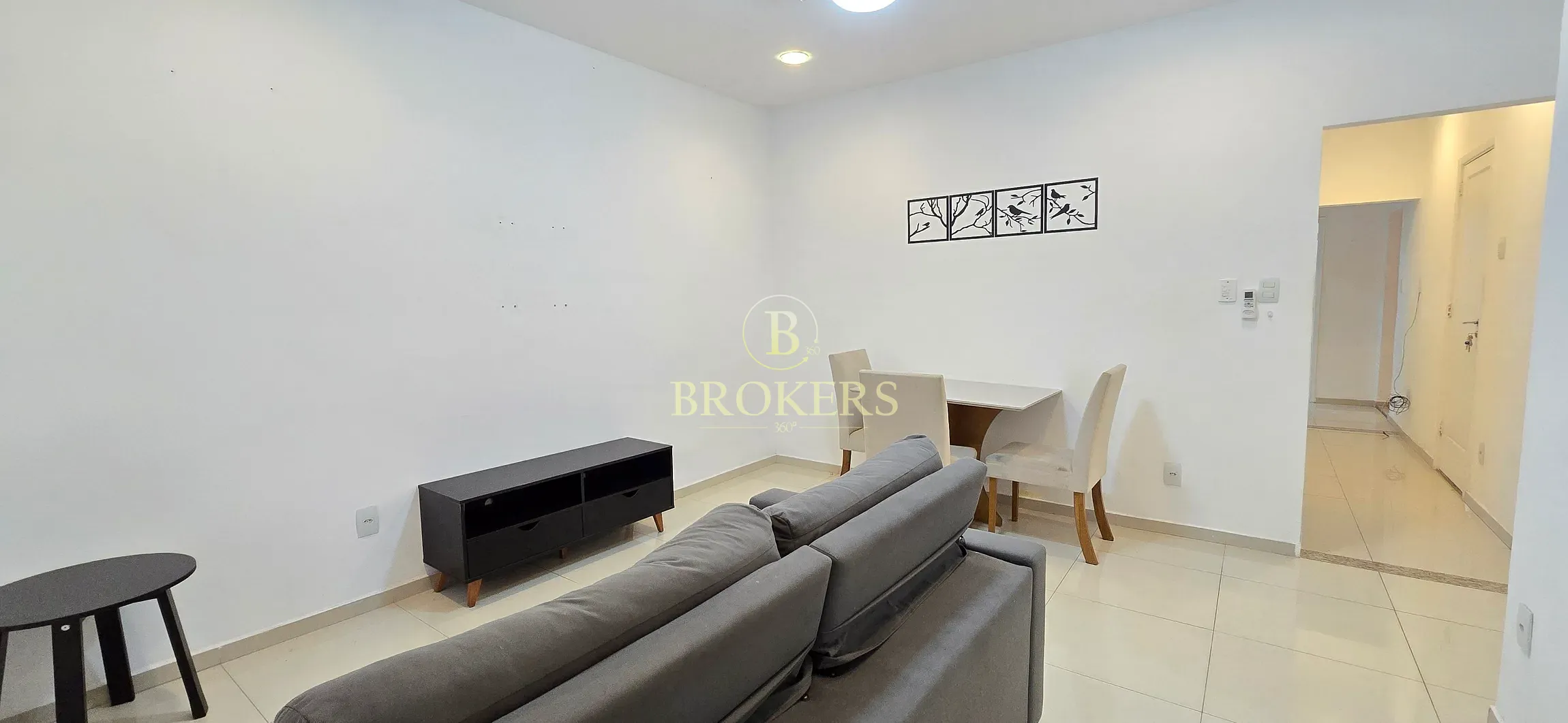 Apartamento modernizado com varanda, 3 quartos, suíte à venda na Rua Sorocaba, Botafogo, RJ!