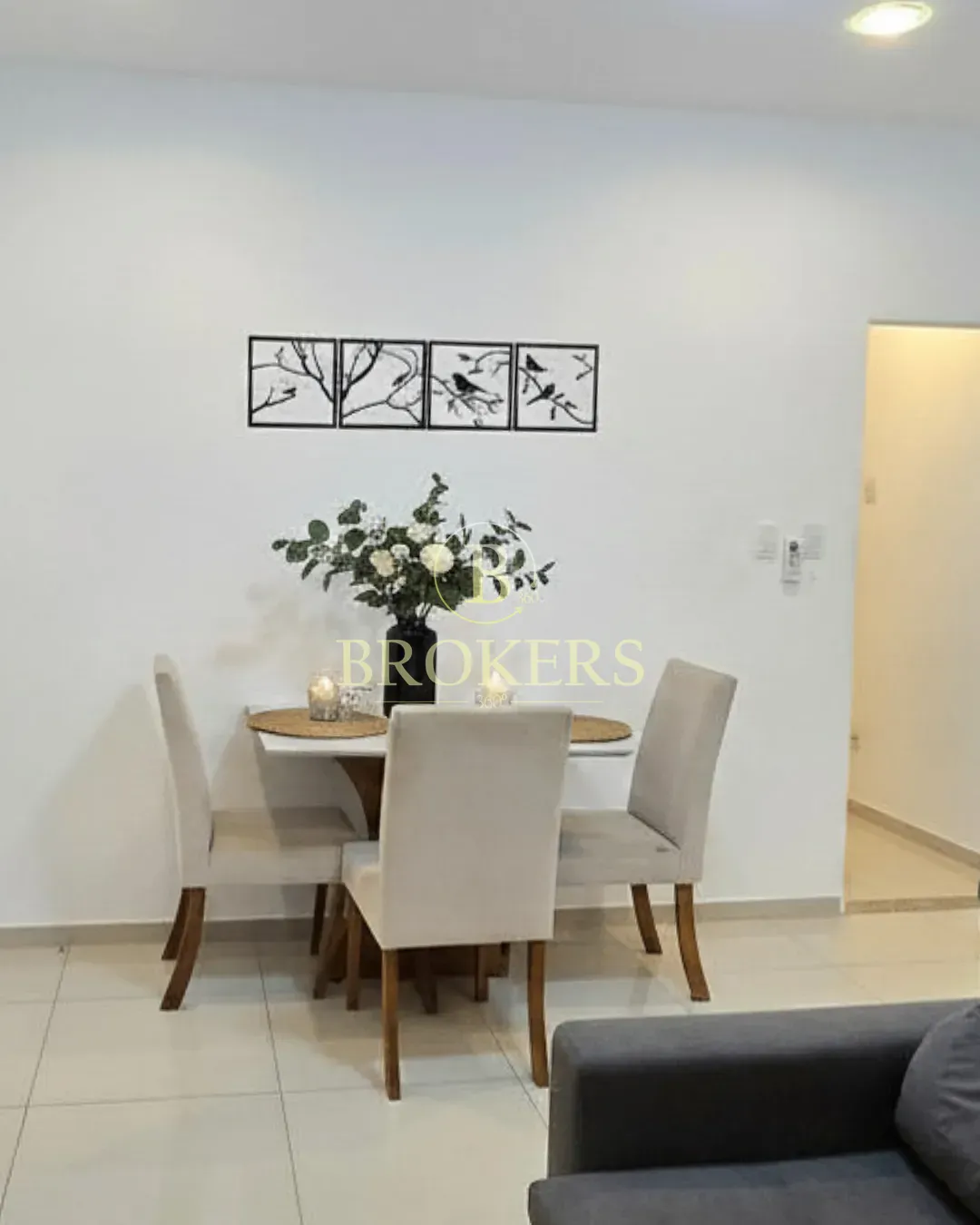 Apartamento modernizado com varanda, 3 quartos, suíte à venda na Rua Sorocaba, Botafogo, RJ!
