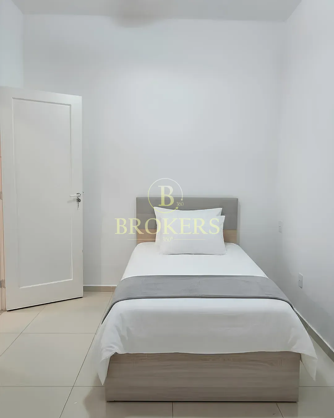 Apartamento modernizado com varanda, 3 quartos, suíte à venda na Rua Sorocaba, Botafogo, RJ!