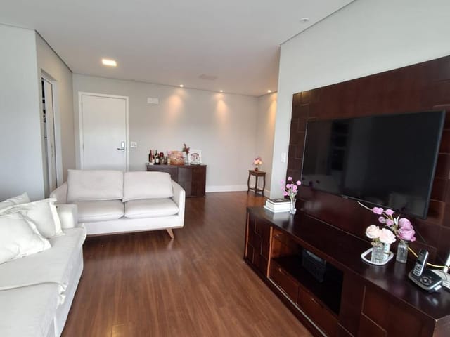 Apartamento 4 quartos e 4 banheiros, à venda ou para alugar, no bairro Jardim Marica em Mogi das Cruzes
