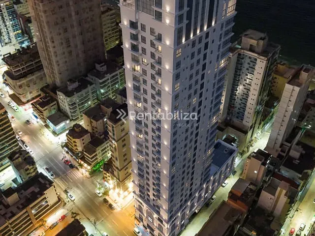 Apartamento 4 quartos e 5 banheiros, à venda, no bairro Meia Praia em Itapema