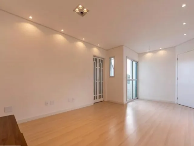 Apartamento 2 quartos e 2 banheiros, à venda, no bairro Vila Bastos em Santo André