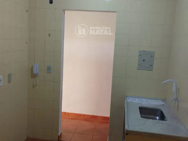 Apartamento com 80m² 1 quarto e 1 banheiro, para alugar, no bairro Centro em Londrina