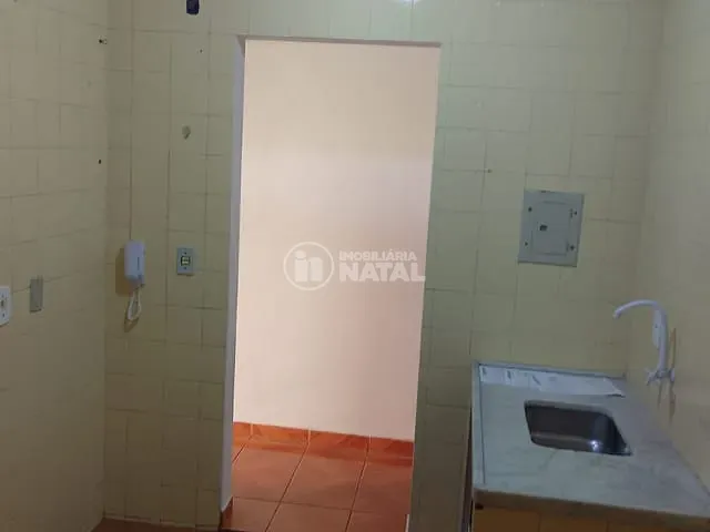 Apartamento com 80m² 1 quarto e 1 banheiro, para alugar, no bairro Centro em Londrina