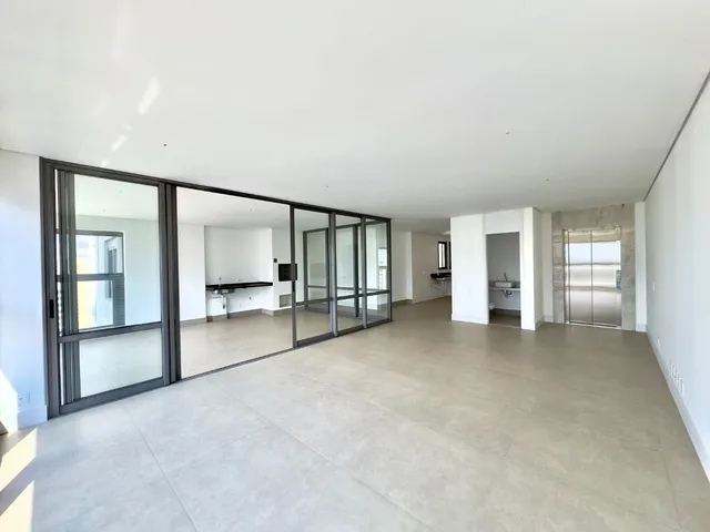 Apartamento com 285m² 3 quartos e 5 banheiros, à venda, no bairro Gleba Palhano em Londrina