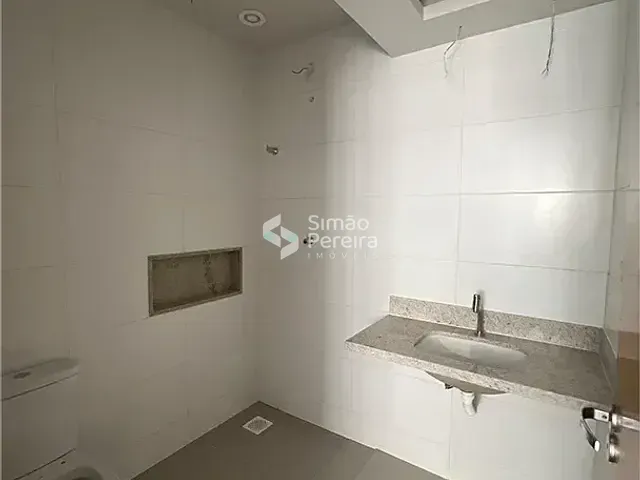 Apartamento 2 quartos e 2 banheiros, à venda, no bairro Jardim Glória em Juiz de Fora