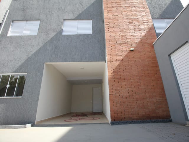 Apartamento com 105m² 3 quartos e 3 banheiros, para alugar, no bairro Parque Colina da Mantiqueira em São João da Boa Vista