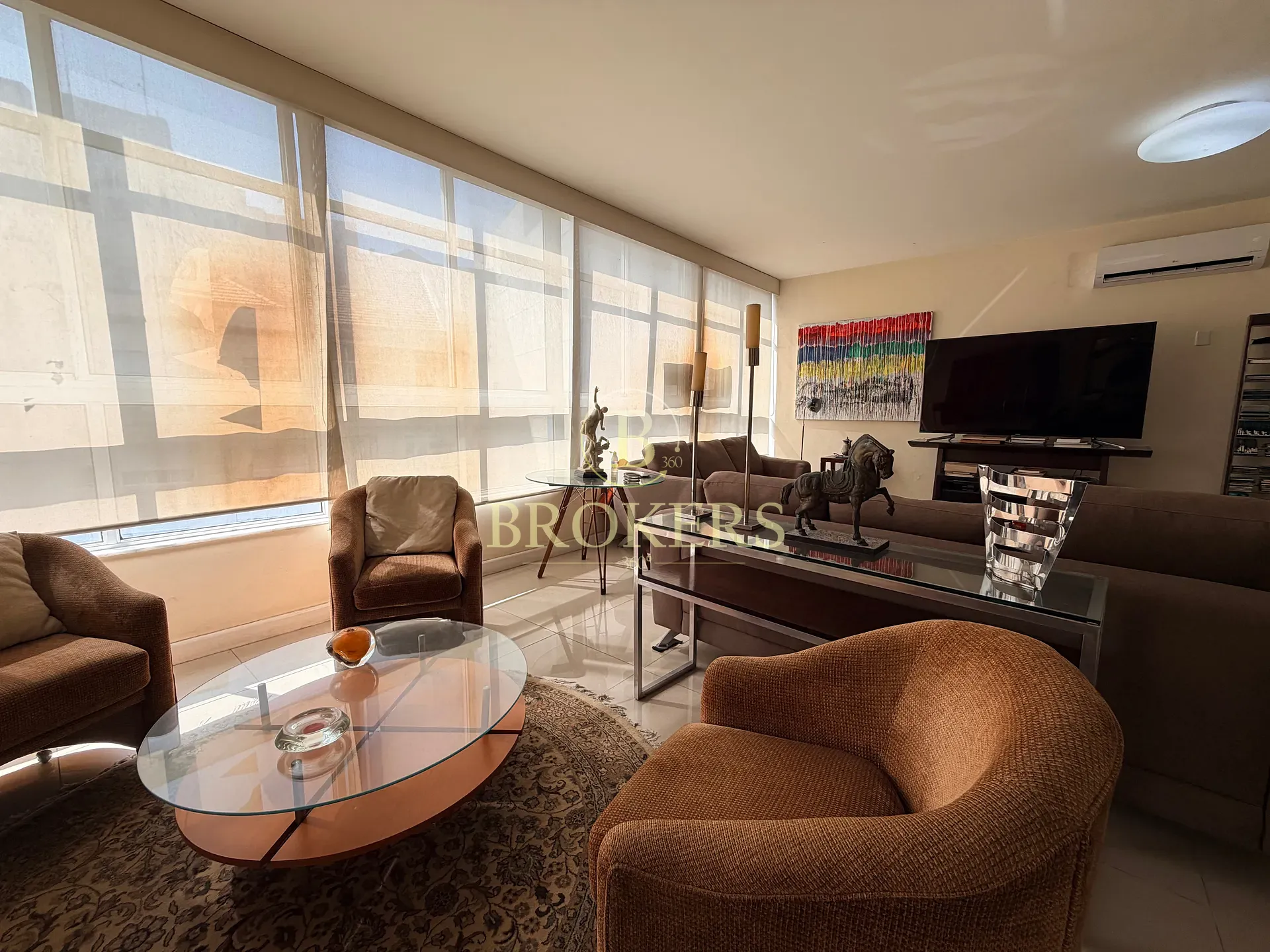 Apartamento 2 quartos e 1 vaga  à venda com charme, privacidade e localização estratégica entre copacabana e ipanema
