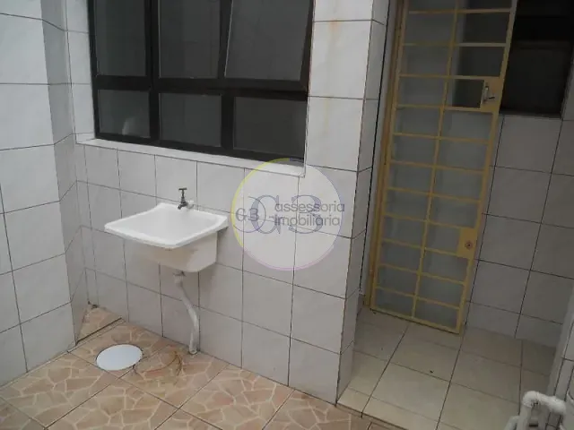 Apartamento 1 quarto e 1 banheiro, para alugar, no bairro Centro em Rio Grande