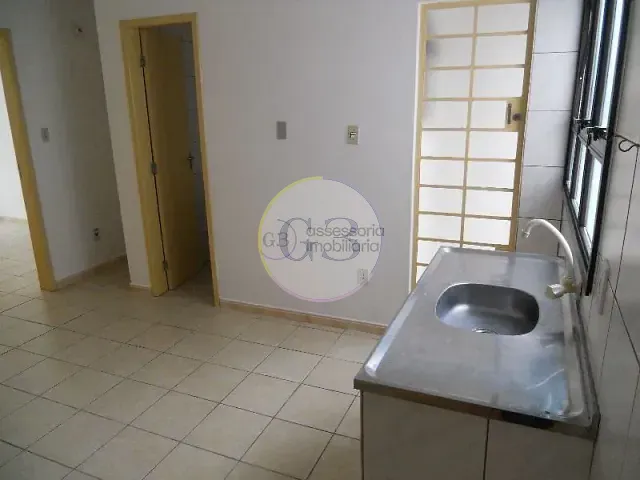 Apartamento 1 quarto e 1 banheiro, para alugar, no bairro Centro em Rio Grande