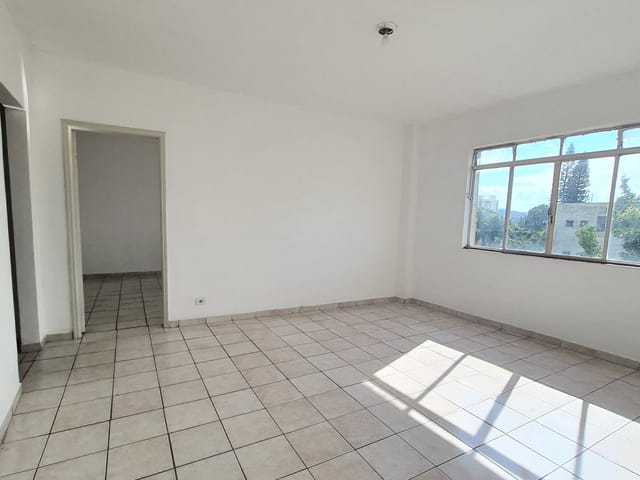 Apartamento 2 quartos e 1 banheiro, para alugar, no bairro Vila Nivi em São Paulo