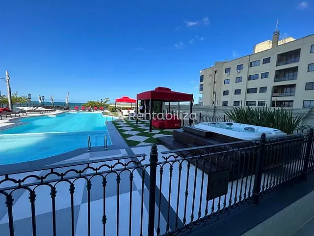 Apartamento 4 quartos e 5 banheiros, à venda, no bairro Meia Praia em Itapema