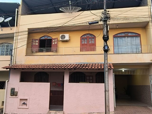 Apartamento 3 quartos e 1 banheiro, à venda, no bairro São Pedro em Cataguases