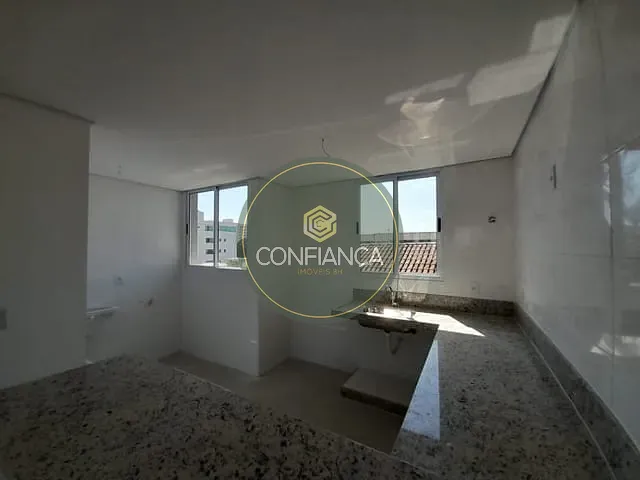 Apartamento 2 quartos e 2 banheiros, à venda, no bairro Ipiranga em Belo Horizonte