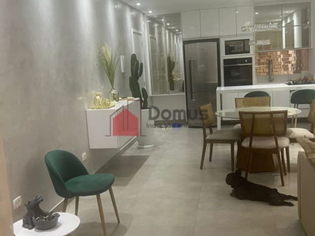 Apartamento à venda, no bairro Vila Jaboticabeira em Taubaté