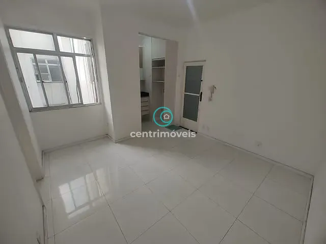 Apartamento com 30m² 1 quarto e 1 banheiro, para alugar, no bairro Méier em Rio de Janeiro