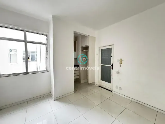 Apartamento com 30m² 1 quarto e 1 banheiro, para alugar, no bairro Méier em Rio de Janeiro
