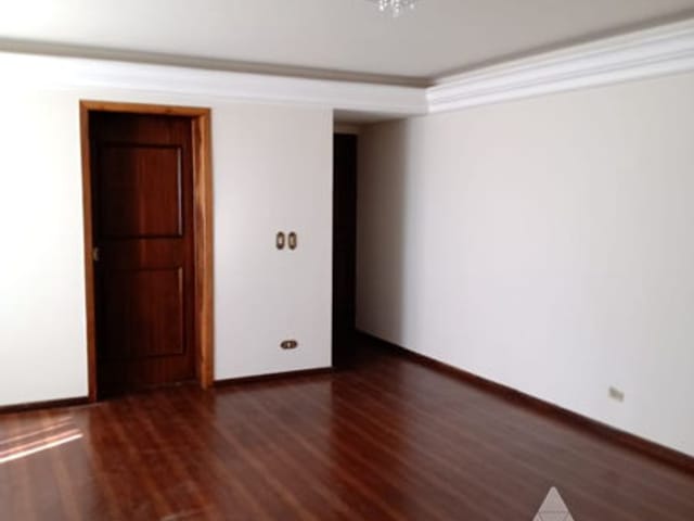 Foto do Apartamento - Apartamento à venda e locação 3 Quartos, 1 Vaga, 105M², Uvaranas, Ponta Grossa - PR | Adquira Imóveis