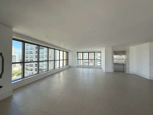 Apartamento com 639m² 3 quartos e 5 banheiros, à venda, no bairro Gleba Palhano em Londrina