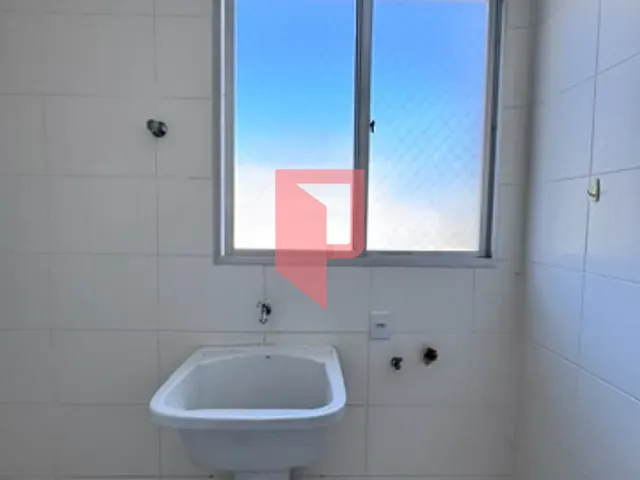 Apartamento 3 quartos e 2 banheiros, para alugar, no bairro Caiçara-Adelaide em Belo Horizonte