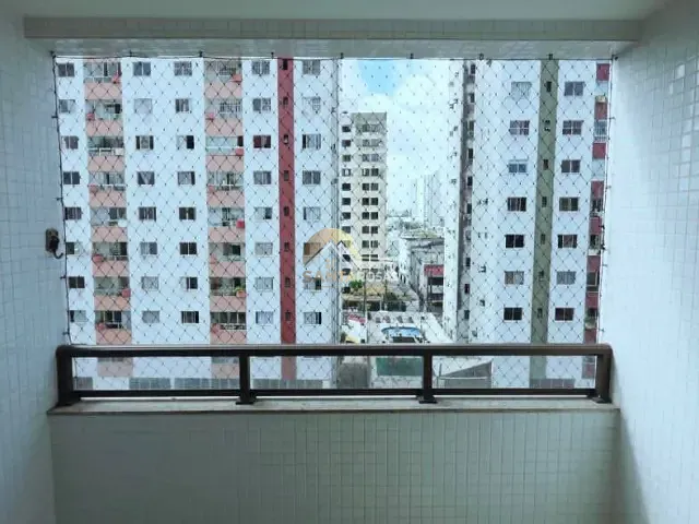 Apartamento 3 quartos e 3 banheiros, para alugar, no bairro Imbuí em Salvador