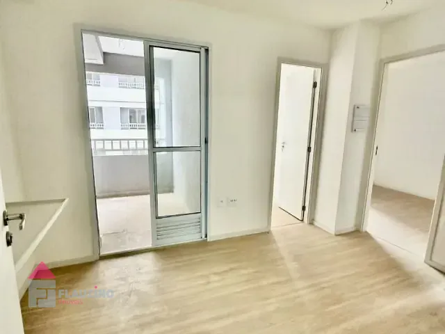 Apartamento com 32m² 1 quarto e 1 banheiro, à venda, no bairro Vila Ernesto em São Paulo