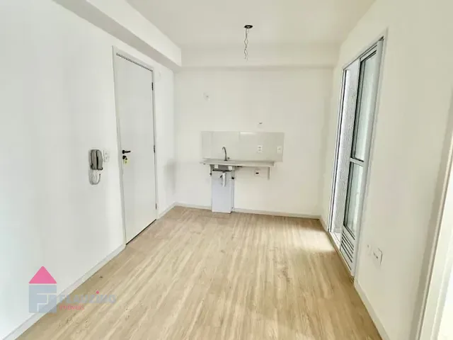 Apartamento com 32m² 1 quarto e 1 banheiro, à venda, no bairro Vila Ernesto em São Paulo