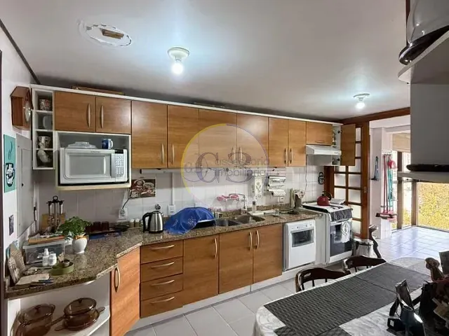 Apartamento 3 quartos e 2 banheiros, à venda ou para alugar, no bairro Centro em Rio Grande