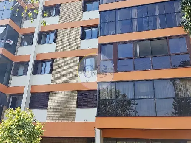 Apartamento 3 quartos e 2 banheiros, à venda ou para alugar, no bairro Centro em Rio Grande