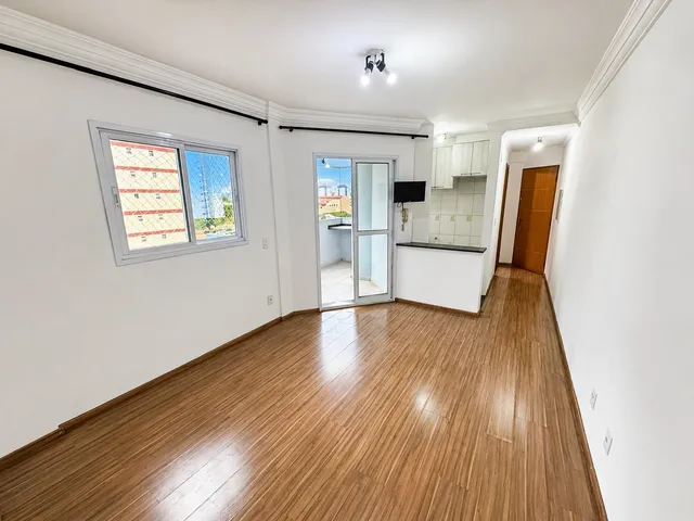 Apartamento 2 quartos e 2 banheiros, para alugar, no bairro Vila Homero Thon em Santo André
