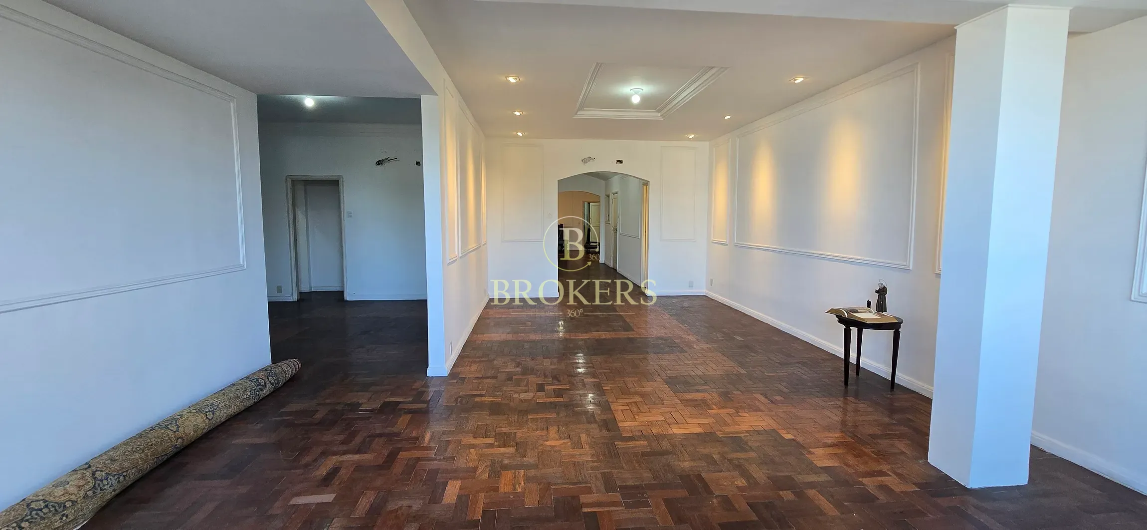Apartamento à venda frontal mar na Avenida Atlântica, Copacabana.São 210 m²,  Reformado, 3 Quartos , suíte e 1 vaga