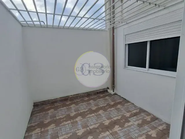 Apartamento 2 quartos e 1 banheiro, para alugar, no bairro Centro em Rio Grande