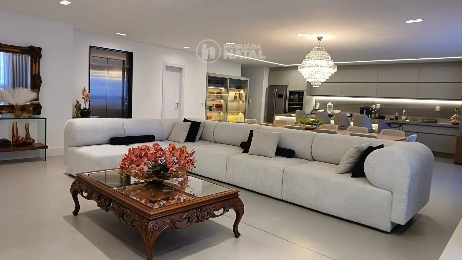 Apartamento, 3 quartos, 185 m² - Foto 2