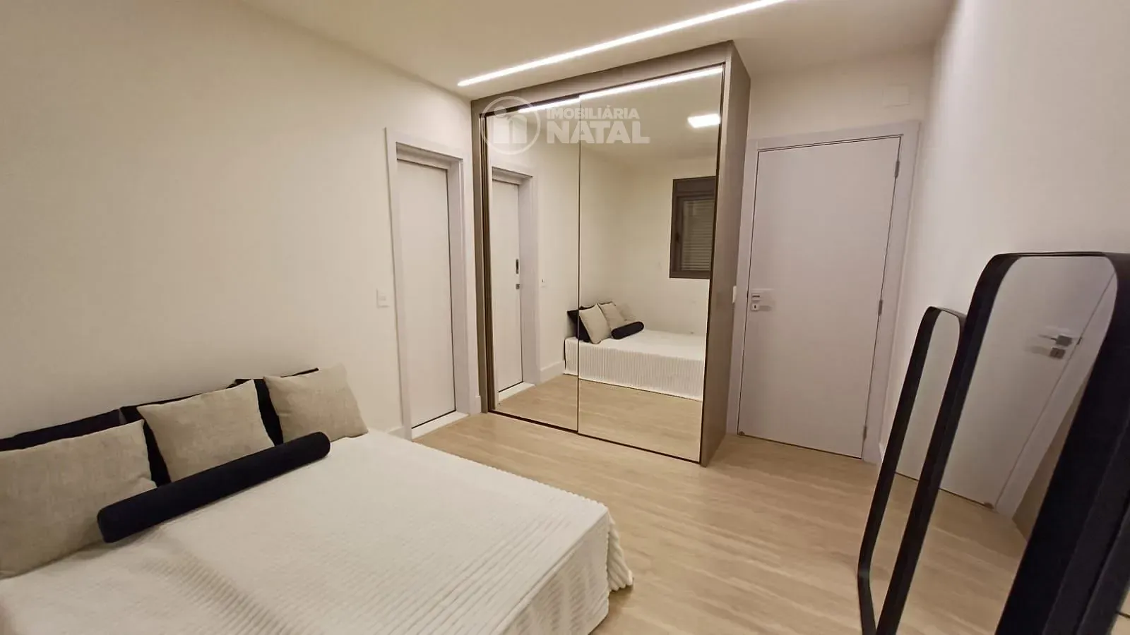 Apartamento, 3 quartos, 185 m² - Foto 11
