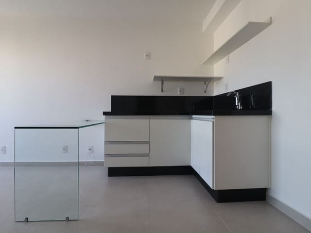 Apartamento 1 quarto e 1 banheiro, para alugar, no bairro Centro em Juiz de Fora