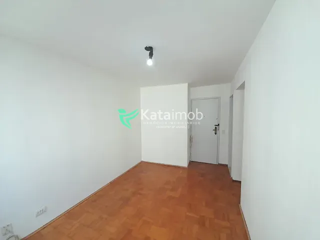 Apartamento 2 quartos e 1 banheiro, à venda, no bairro Parque Imperial em São Paulo