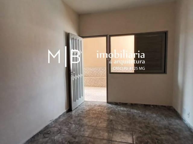 Apartamento 2 quartos e 1 banheiro, para alugar, no bairro Pampulha em Cataguases