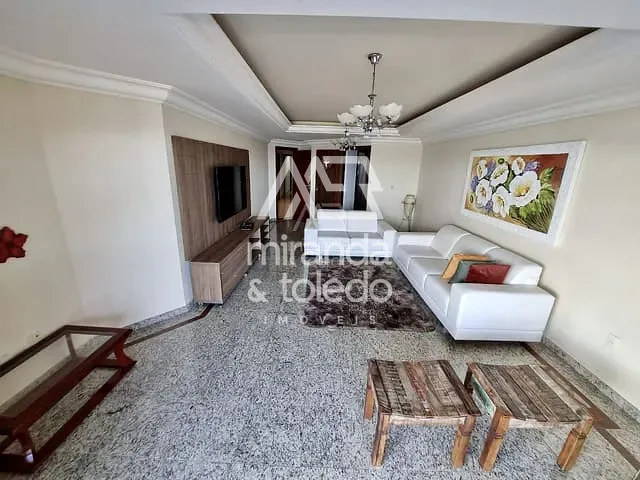 Apartamento com 240m² 4 quartos e 5 banheiros, à venda, no bairro Praia do Morro em Guarapari