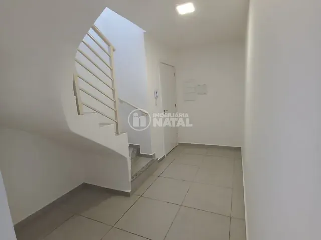 Apartamento com 120m² 3 quartos e 2 banheiros, para alugar, no bairro Parque Jamaica em Londrina