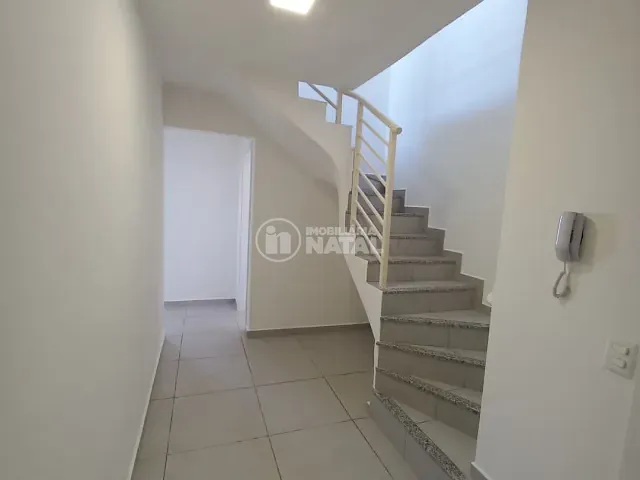 Apartamento com 120m² 3 quartos e 2 banheiros, para alugar, no bairro Parque Jamaica em Londrina