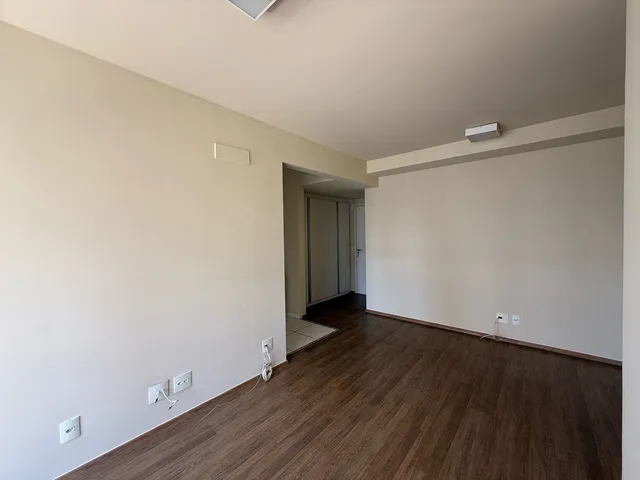 Apartamento com 10m² 3 quartos e 1 banheiro, à venda, no bairro Gleba Palhano em Londrina