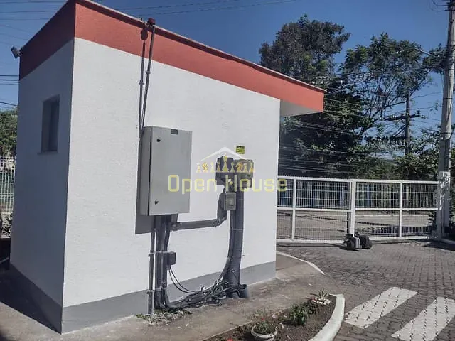 Apartamento 2 quartos e 1 banheiro, à venda, no bairro Três Poços em Volta Redonda