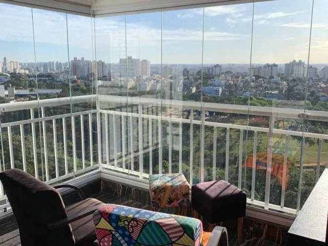 Apartamento 2 quartos e 2 banheiros, à venda, no bairro Vila Eldízia em Santo André