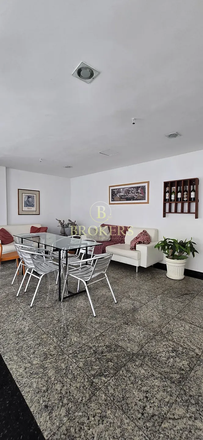 Apartamento à venda em Botafogo ! Em frente ao metrô, são 2 quartos com suíte e infraestrutura completa.