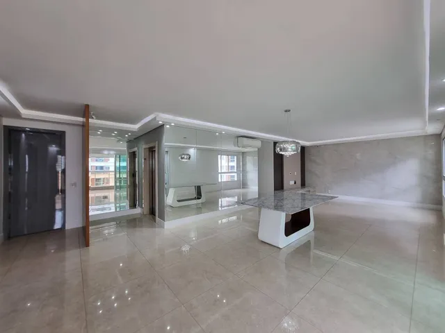 Apartamento com 384m² 3 quartos e 5 banheiros, à venda, no bairro Gleba Palhano em Londrina