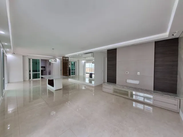 Apartamento com 384m² 3 quartos e 5 banheiros, à venda, no bairro Gleba Palhano em Londrina