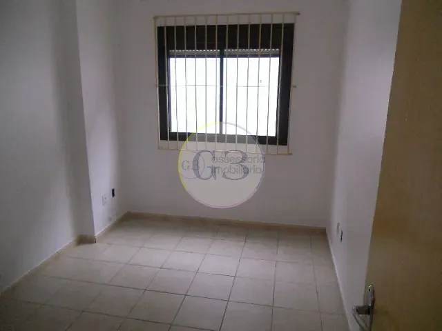 Apartamento 1 quarto e 1 banheiro, para alugar, no bairro Centro em Rio Grande